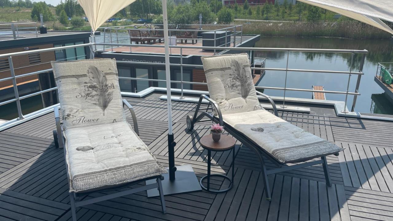 Hausboote Am Baerwalder See Traumhaus-Mieten Klitten Exterior photo